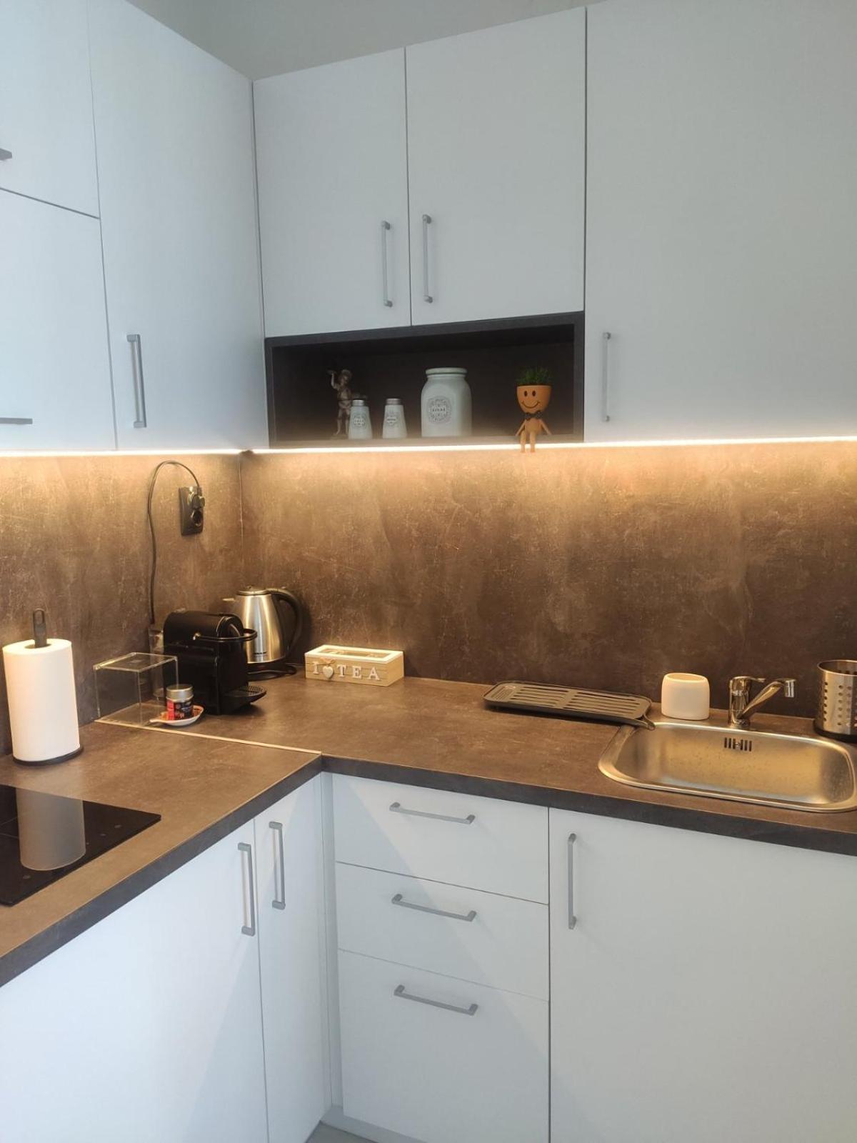 Center White Apartment! Appartamento